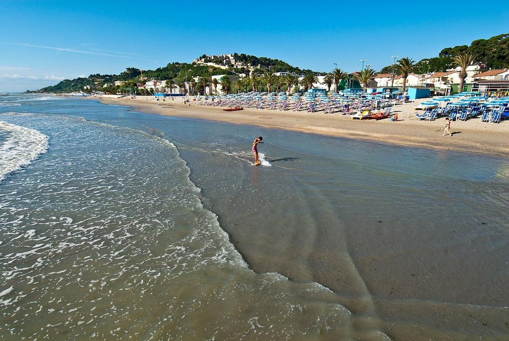 Hotel Europa Cupra Marittima Esterno foto